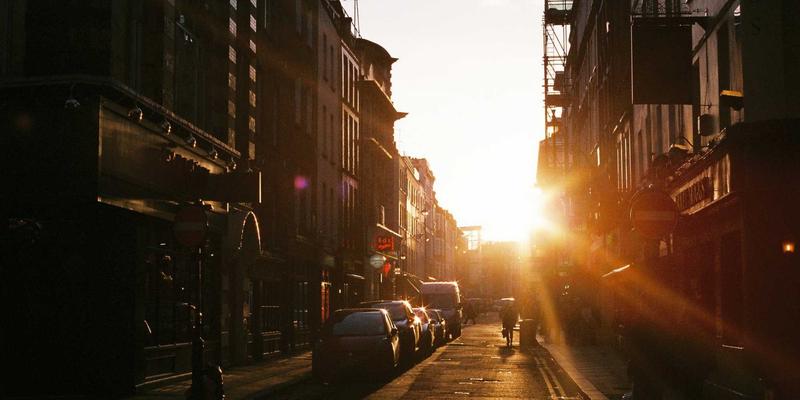 电子商务5.1时代：融合SEO优化与数字营销的智能增长策略